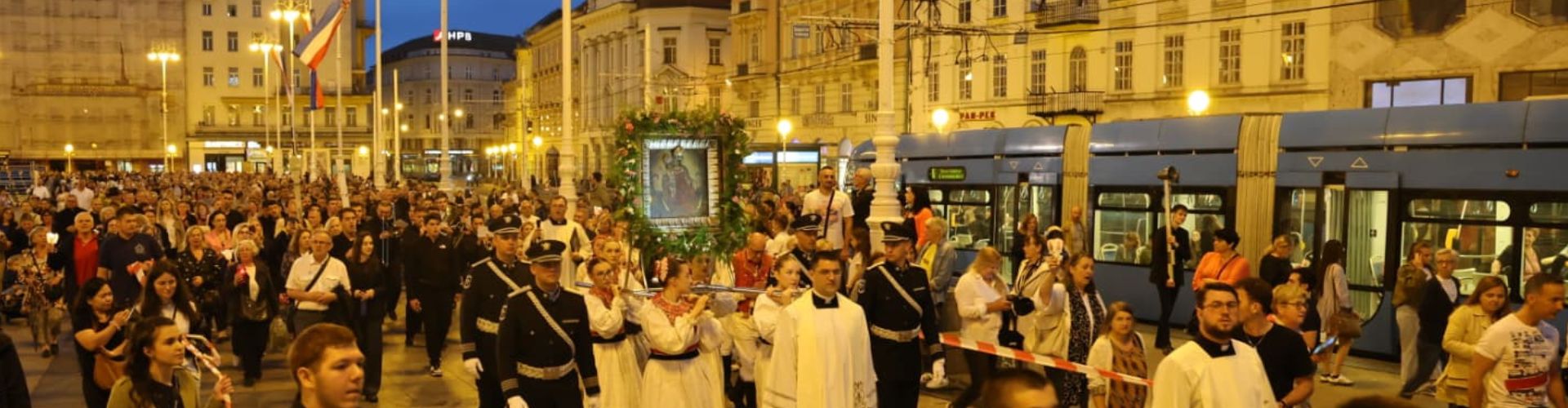 Proslavljena Majka Božja od Kamenitih vrata